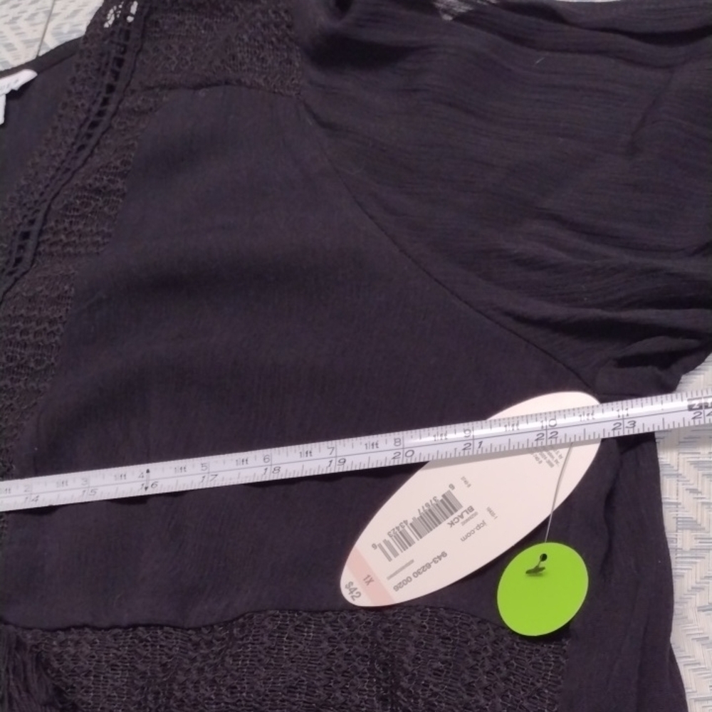 NEW Elegant Black Women's Tunic with Lace Detailing - Picture 11 of 15